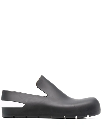 Bottega Veneta Puddle Rubber Slingback Clogs In Black