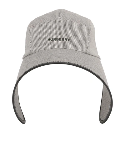 Burberry Cotton Logo Print Bonnet Cap In Schwarz