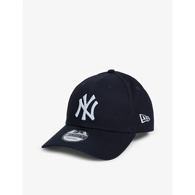 New Era 9forty New York Yankees Cotton Baseball Cap In Navy Blue And White