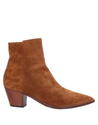 Mara Bini Ankle Boots In Camel