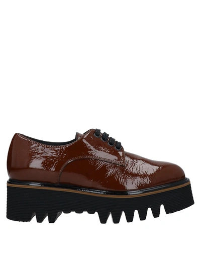 Jeannot Lace-up Shoes In Brown