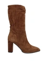 Lola Cruz Ankle Boots In Brown