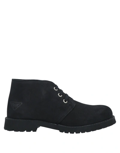 Docksteps Ankle Boots In Black