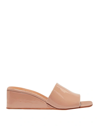 Loq Sandals In Pastel Pink