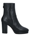 Lola Cruz Ankle Boots In Black