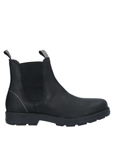 Docksteps Ankle Boots In Black