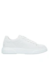 Noova Sneakers In White