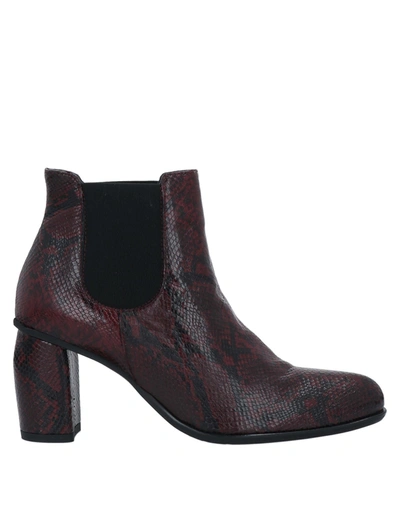 Lilimill Ankle Boots In Maroon