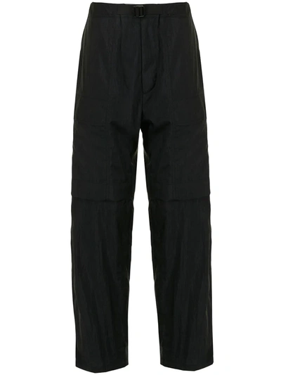 Juunj Belted-waist Cargo Trousers In Schwarz