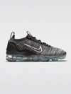 Nike Air Vapormax 2021 Flyknit Sneaker In Black/white-metallic Silver