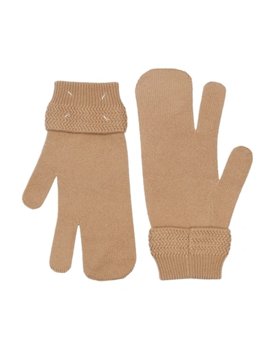 Maison Margiela Gloves In Camel