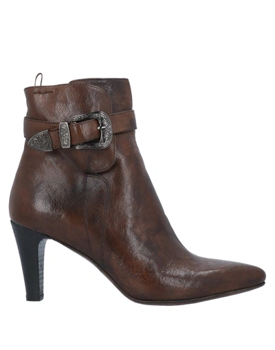 Alexander Hotto Ankle Boots In Brown