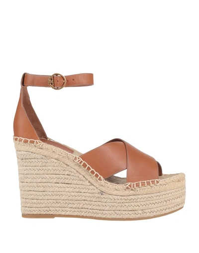 Tory Burch Sandals In Beige
