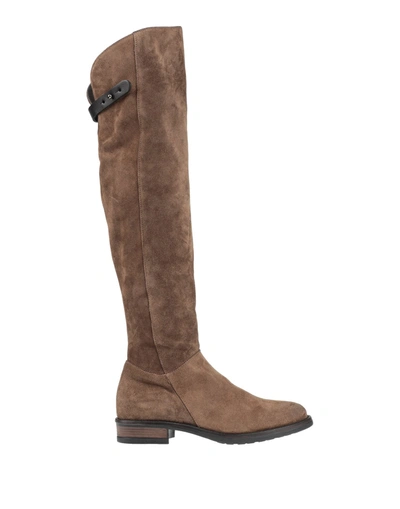 Lilimill Knee Boots In Brown