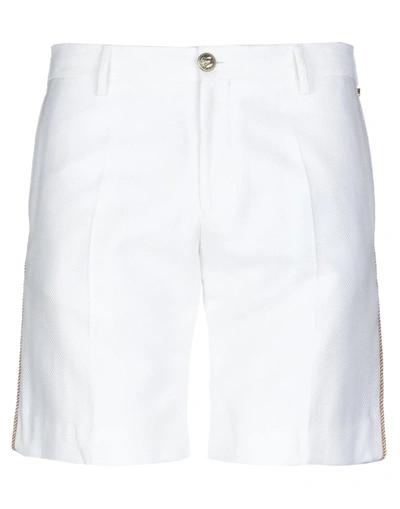 Lords & Fools Shorts & Bermuda Shorts In White