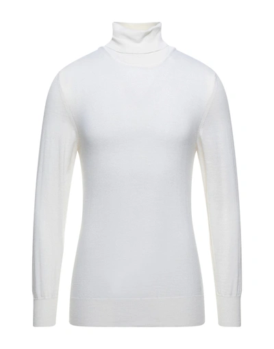 Officina 36 Turtlenecks In White