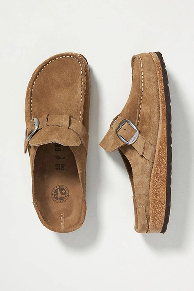 Birkenstock Buckley Clogs In Beige