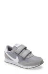 Nike Md Valiant Sneaker In Particle Grey/ White