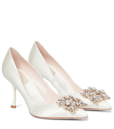 Roger Vivier Rv Bouquet 85 Embellished Satin Pumps In White