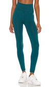 Free People X Fp Movement Good Karma Legging In Bluegrass