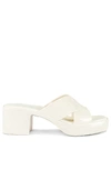 Jeffrey Campbell Bubblegum Mule In 奶油色