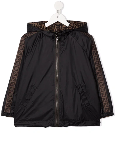 Fendi Ff-logo Print Reversible Hooded Rain Jacket In 黑色