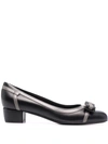Ferragamo Vara Bow 30mm Pumps In Schwarz