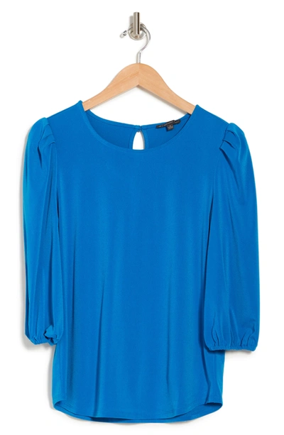 Adrianna Papell Solid Moss Crepe Scoop Neck Top In Dazzling Blue