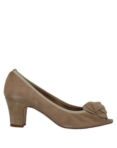 Ancarani Pumps In Sand
