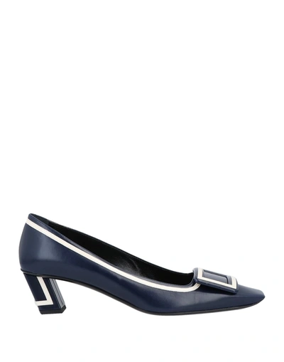 Roger Vivier Pumps In Blue