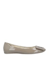 Roger Vivier Ballet Flats In Dove Grey