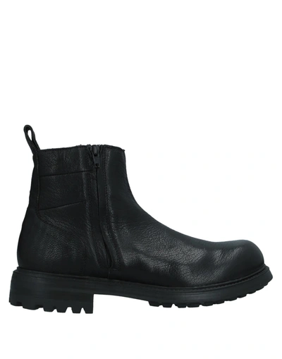 Boemos Ankle Boots In Black