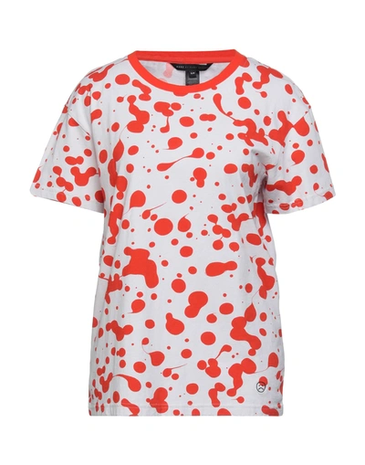 Marc By Marc Jacobs T-shirts In Red