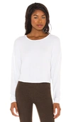 BEYOND YOGA DO THE TWIST CROPPED PULLOVER,BEYR-WS189