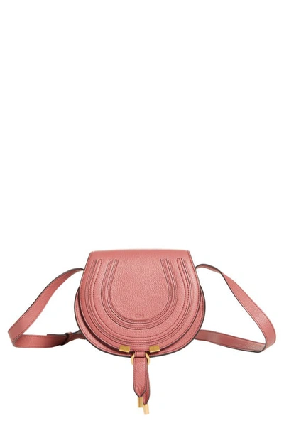 Chloé Marcie Small Saddle Crossbody Bag In Faded Rose