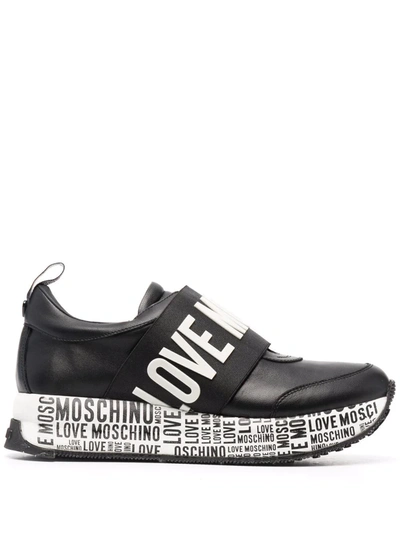 Love Moschino Logo印花套穿式运动鞋 In Black