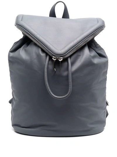Bottega Veneta Beak Leather Backpack In Grau