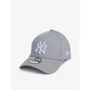 New Era 9forty New York Yankees Cotton Baseball Cap In Grey And White