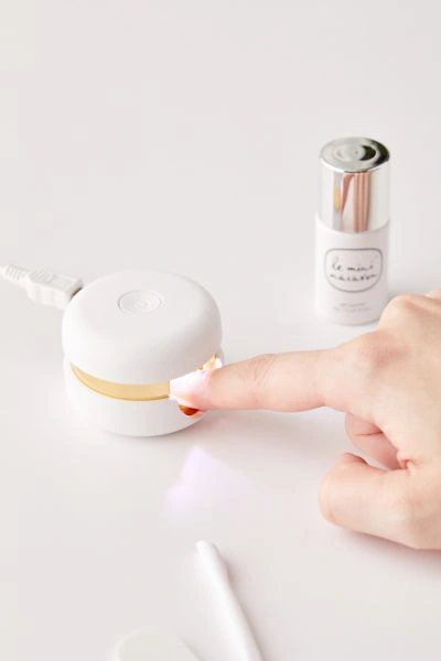 Le Mini Macaron Gel Manicure Kit In White