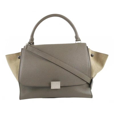 Pre-owned Celine Trapèze Cloth Handbag In Brown