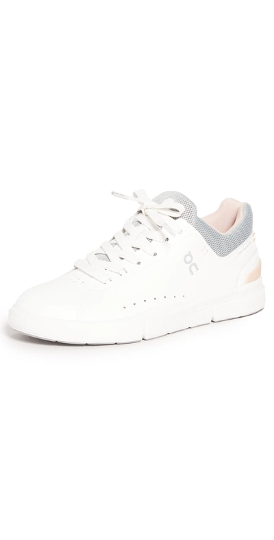 On The Roger Advantage Tennis Sneaker In White