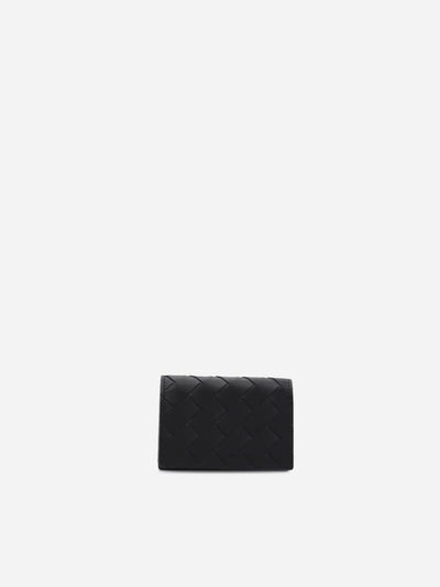 Bottega Veneta Bi-fold Card Holder In Leather With Woven Pattern In Black