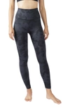 90 Degree By Reflex Printed High Rise Leggings In P792 Camo Charcoal Multi
