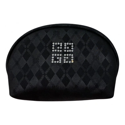 Pre-owned Givenchy Cloth Purse In Black