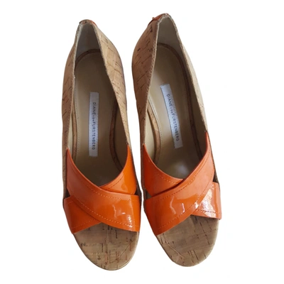 Pre-owned Diane Von Furstenberg Patent Leather Sandals In Orange