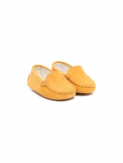 Tod's Babies' Gommino 套穿式学步鞋 In Yellow