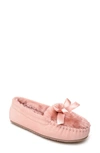 Minnetonka Cosi Faux Shearling Slipper In Blush