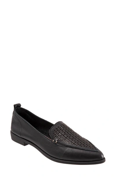 Bueno Blazey Pointed Toe Flat In Black