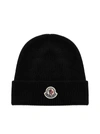 MONCLER MONCLER LOGO PATCH KNITTED BEANIE