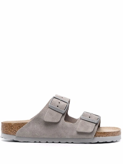 Birkenstock Arizona 套穿式绒面皮凉鞋 In Серый